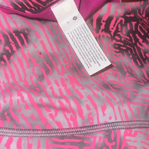 Lululemon Seawheeze Invigorate Bra size 2 - Picture 3 of 3